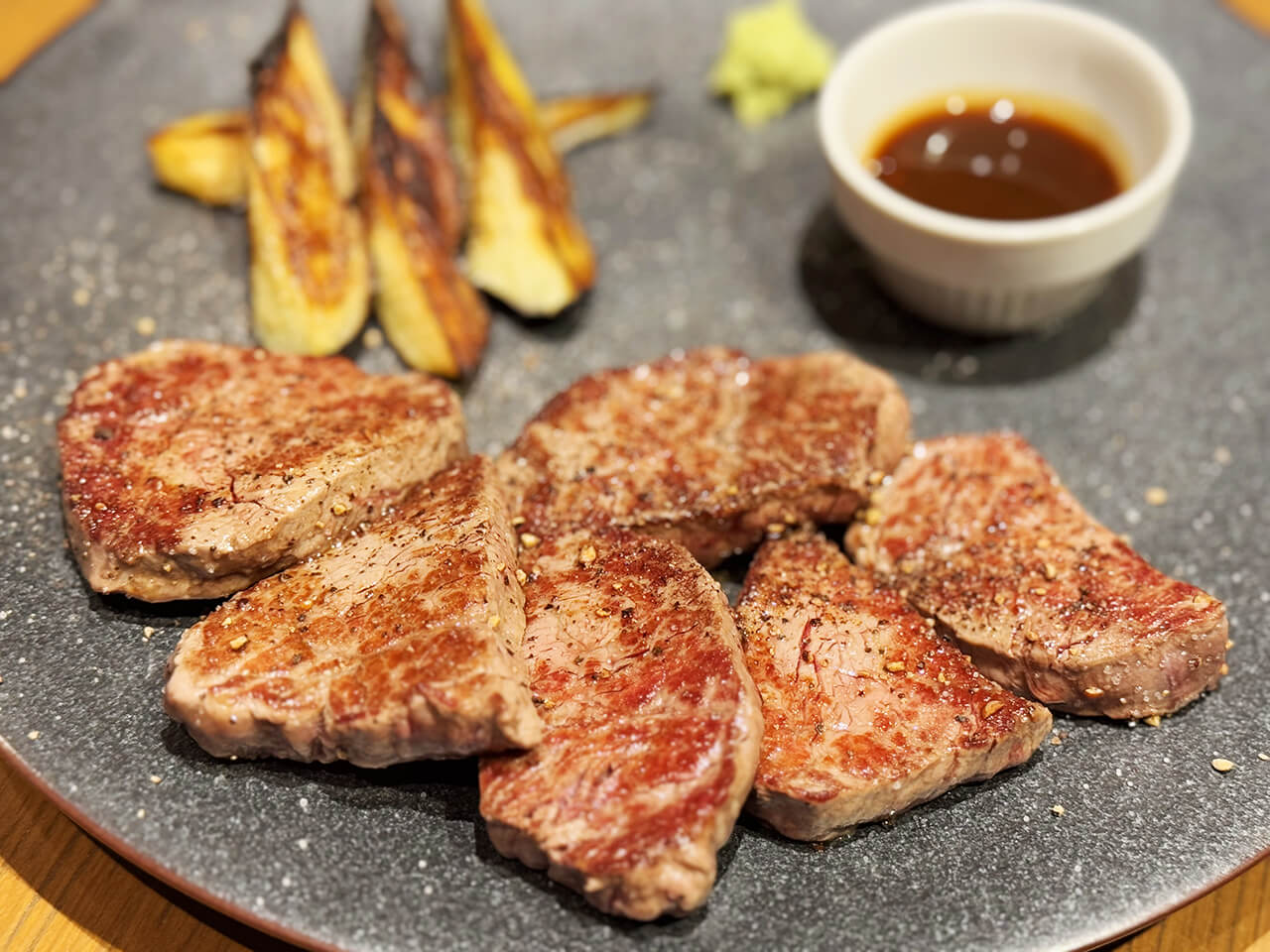 Filet Cut Steak (180g)